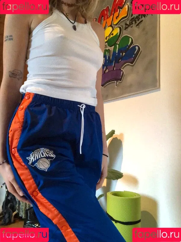 Vinted/eBay Onlyfans Photo Gallery 