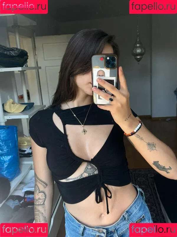 Vinted/eBay Onlyfans Photo Gallery 