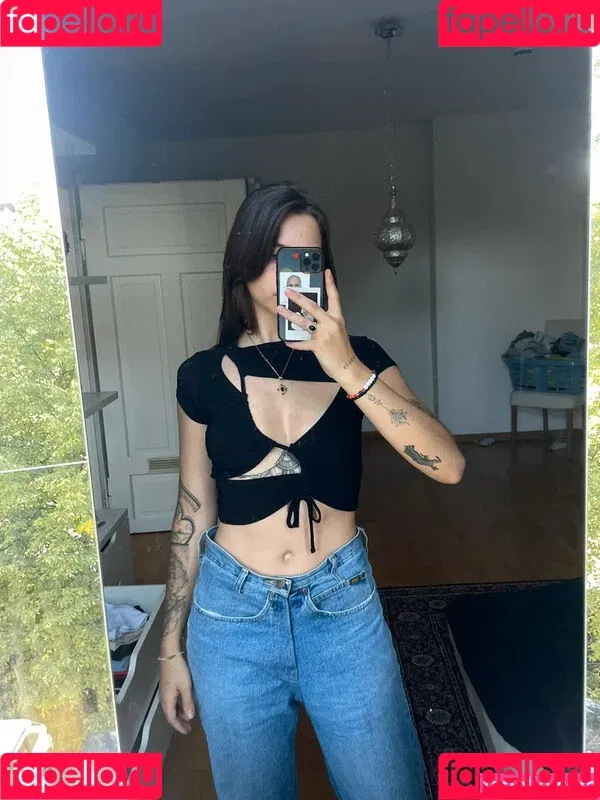 Vinted/eBay Onlyfans Photo Gallery 