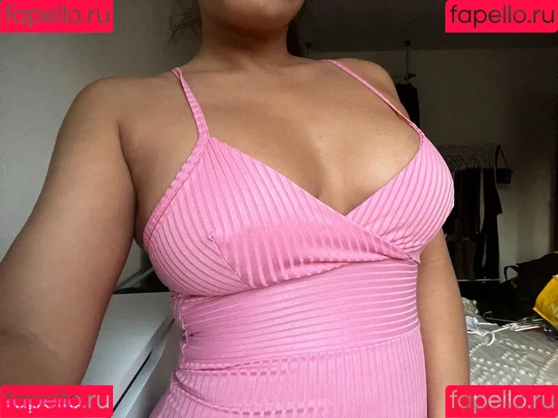 Vinted/eBay Onlyfans Photo Gallery 