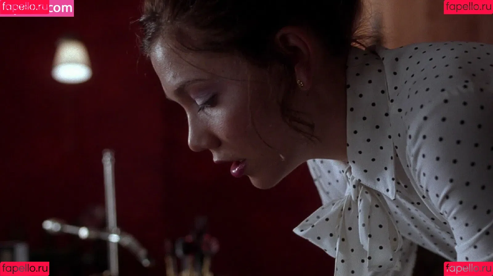 Maggie Gyllenhaal Onlyfans Photo Gallery 
