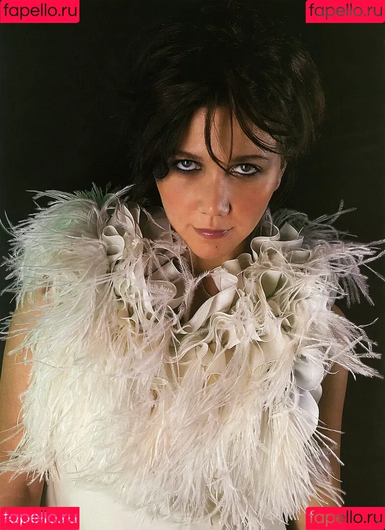 Maggie Gyllenhaal Onlyfans Photo Gallery 