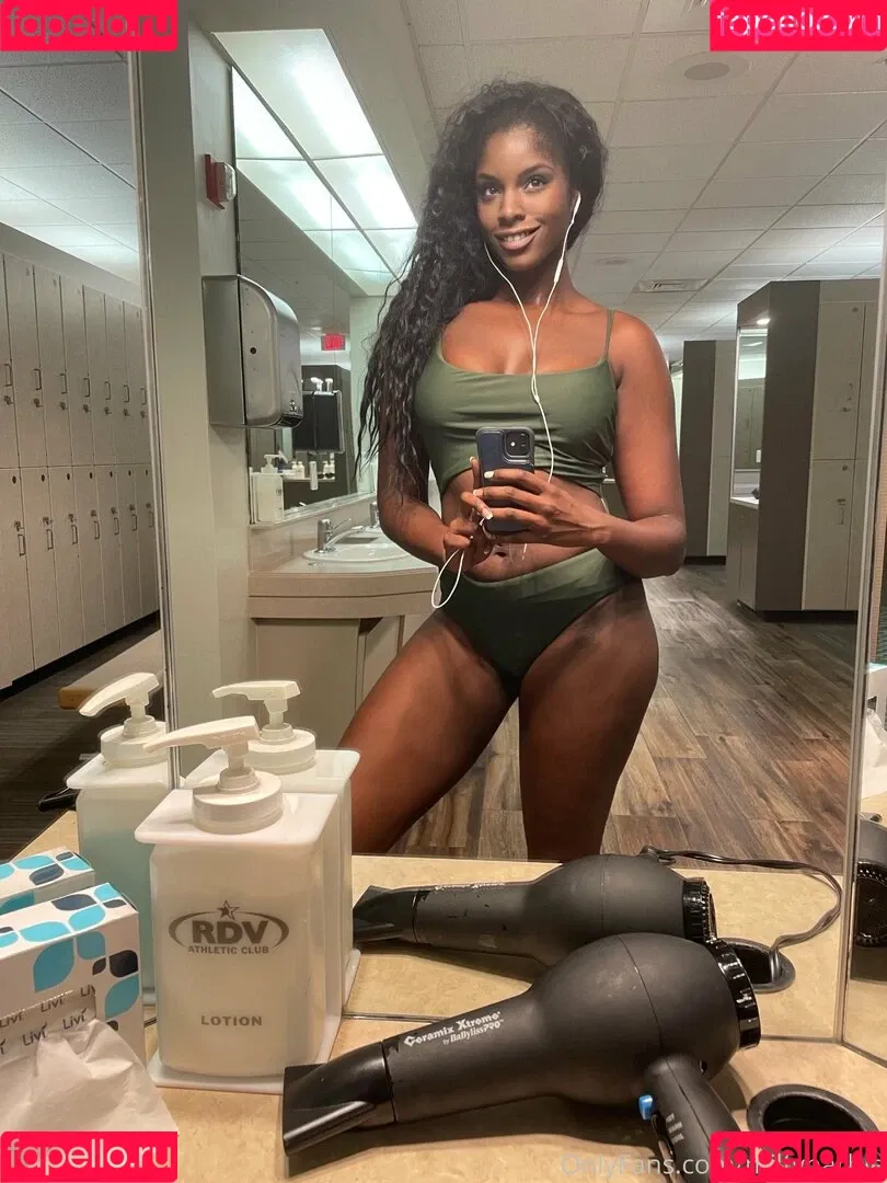 yourfavmodel24 Onlyfans Photo Gallery 