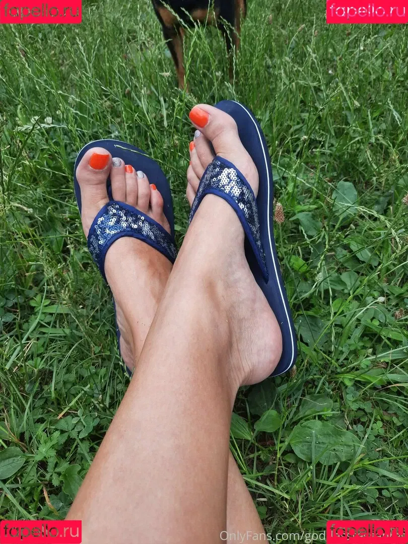 goddesstessaprag Onlyfans Photo Gallery 