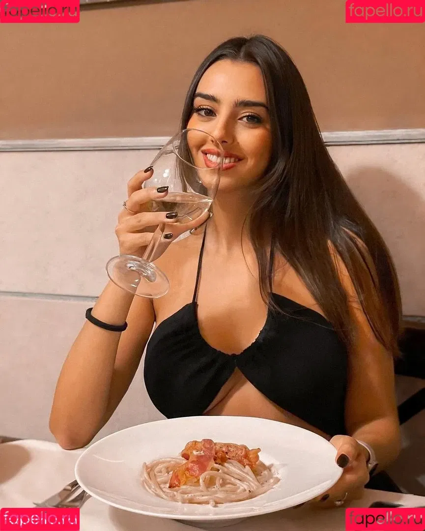 Valeria Conca Onlyfans Photo Gallery 