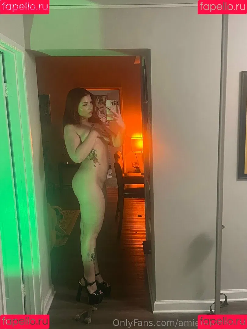 amiemmaadler Onlyfans Photo Gallery 