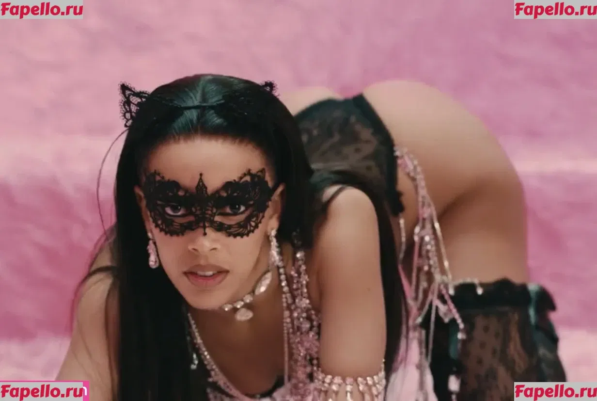 Doja Cat Onlyfans Photo Gallery 
