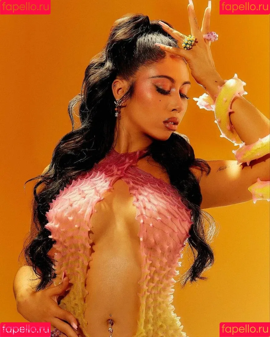Kali Uchis Onlyfans Photo Gallery 
