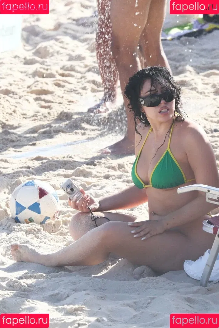 Kali Uchis Onlyfans Photo Gallery 