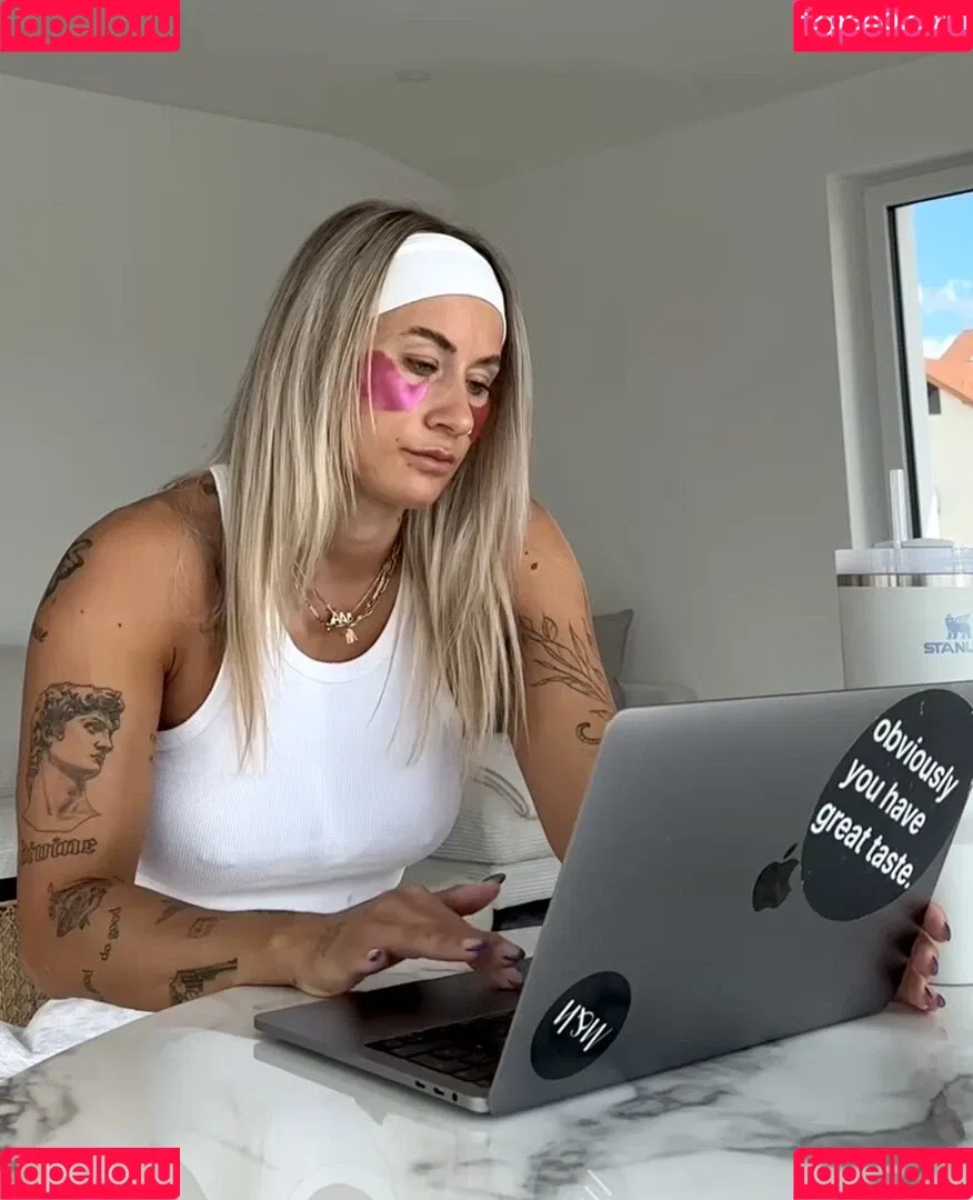 Latest leaks Lenaajoy Nude - Fapello