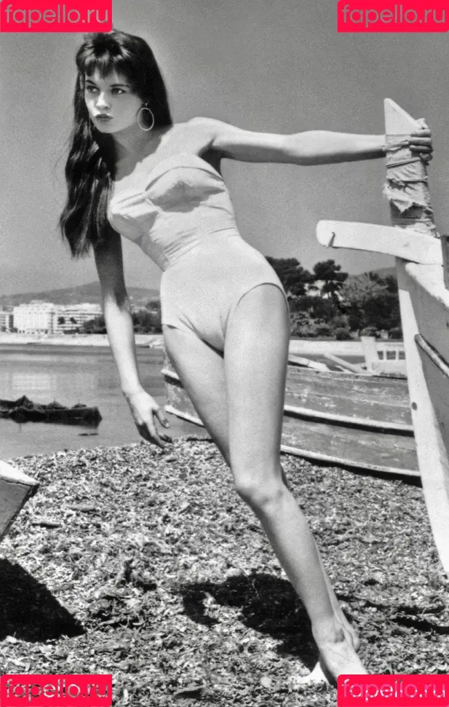 Brigitte Bardot Onlyfans Photo Gallery 