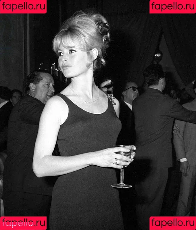 Brigitte Bardot Onlyfans Photo Gallery 