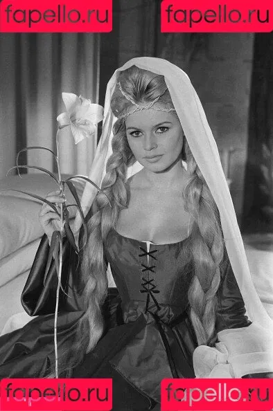 Brigitte Bardot Onlyfans Photo Gallery 