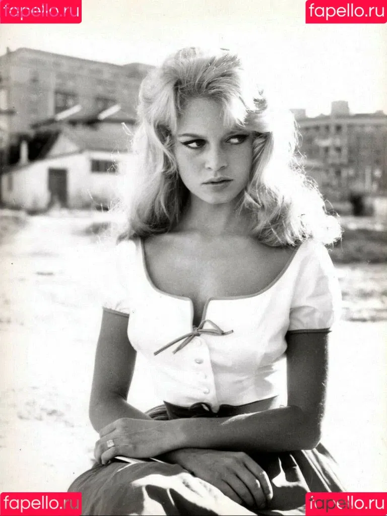 Brigitte Bardot Onlyfans Photo Gallery 