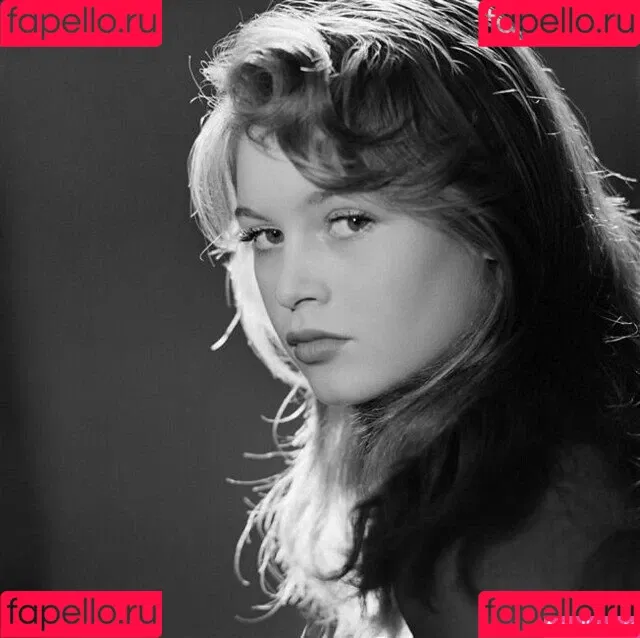 Brigitte Bardot Onlyfans Photo Gallery 