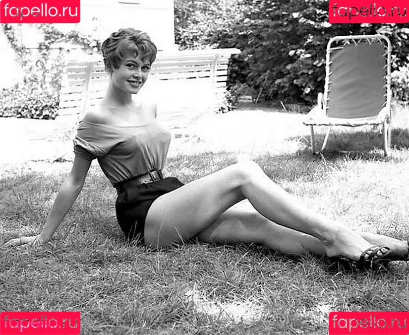Brigitte Bardot Onlyfans Photo Gallery 