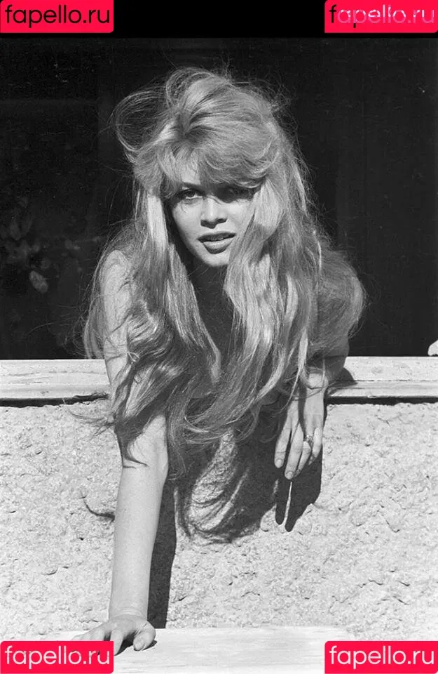 Brigitte Bardot Onlyfans Photo Gallery 