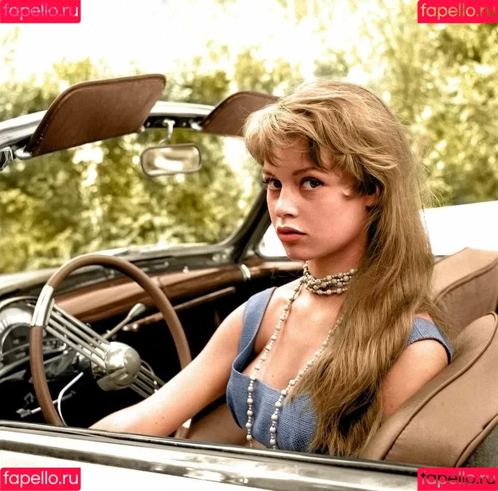 Brigitte Bardot Onlyfans Photo Gallery 