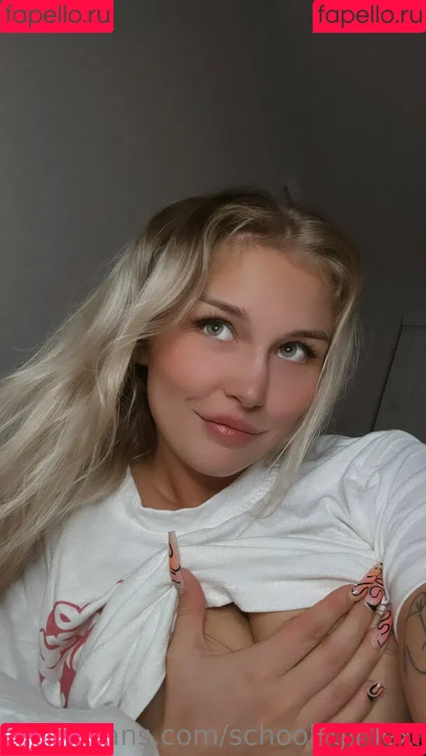 school_girllexi Onlyfans Photo Gallery 